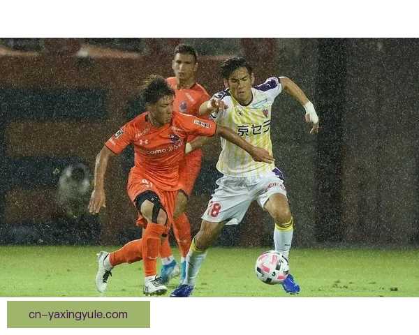 广岛三箭主场失利福冈黄蜂小胜保持连胜势头